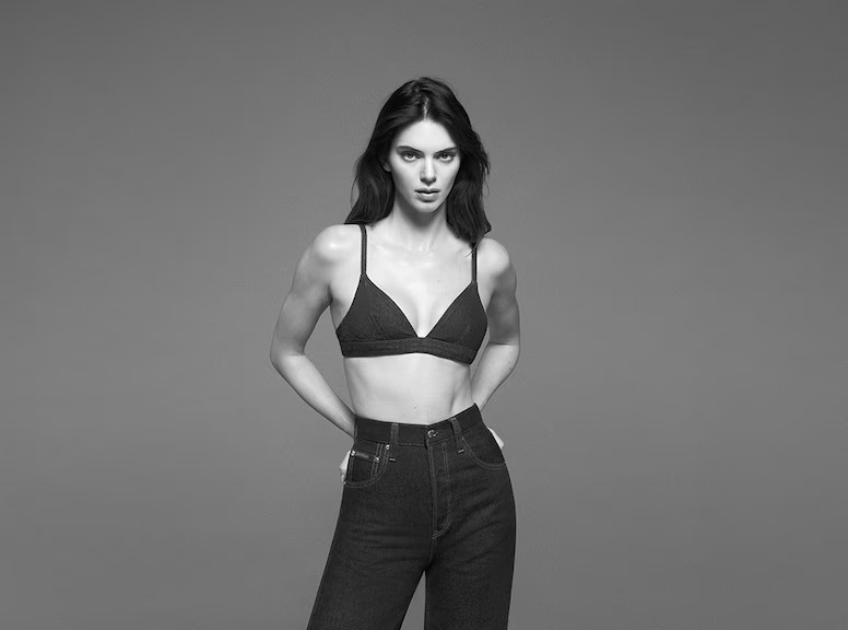 kendall jenner in Calvin Klein | Top runway magazine Miami