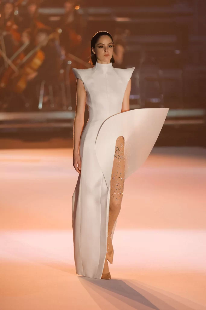 Stéphane Rolland Bridal COllection trend analysis by Fashion Herald TOp runway magazine New York