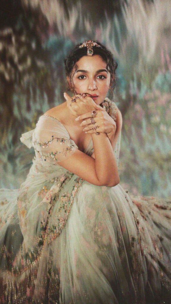 Alia Bhatt - Top Sabyasachi Looks That Owned the Met Gala Narrative for Indian Fashion